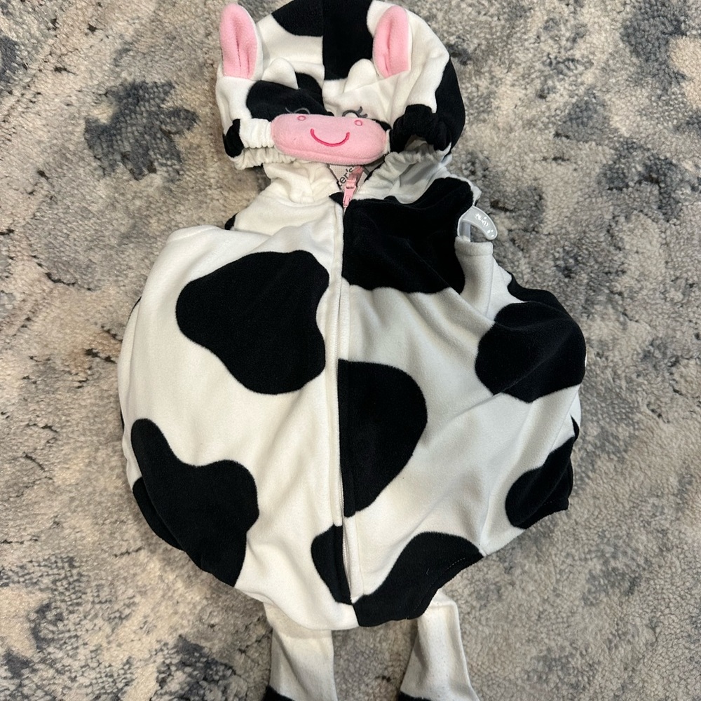 Cow costume by Carter’s 3-6 months